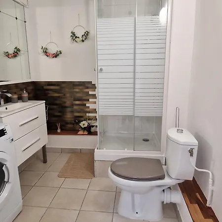 公寓 Calme Et Cosy A 2 Pas Du Centre Et Du Chateau Bruyeres-le-Chatel